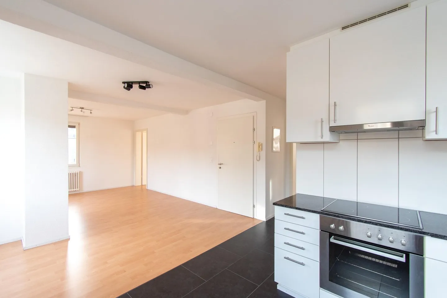 Sonnige 3.5 Zimmer-Wohnung mit Ausblick - Photo 5 sur 13