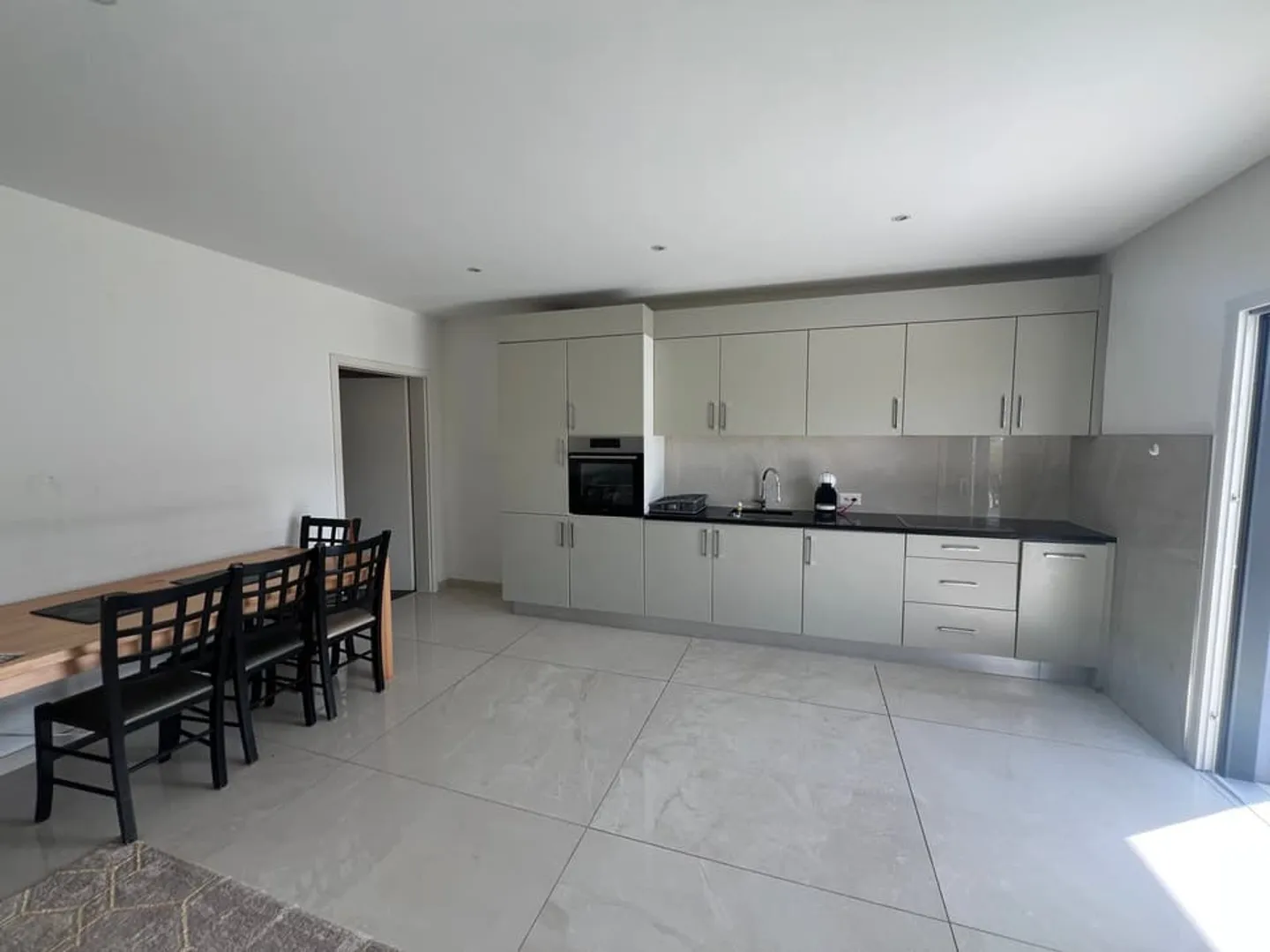 Rare investment opportunity in Lucens - Industrial building with housing - Photo 7 of 11