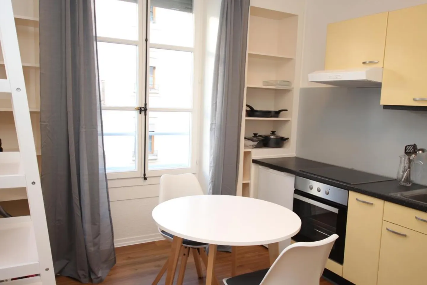 Appartement meublé à louer - Photo 1 sur 4