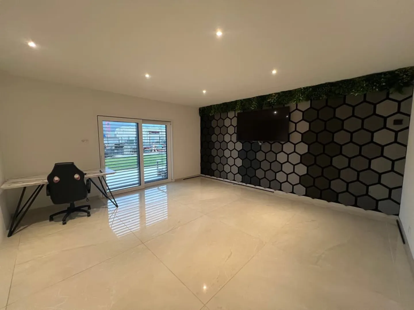 Rare investment opportunity in Lucens - Industrial building with housing - Photo 9 of 11