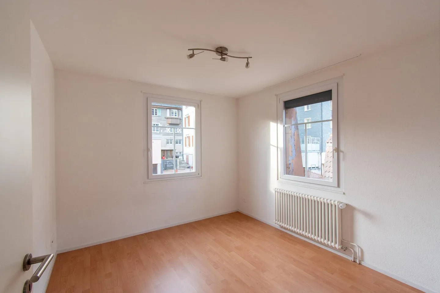 Sonnige 3.5 Zimmer-Wohnung mit Ausblick - Photo 10 sur 13