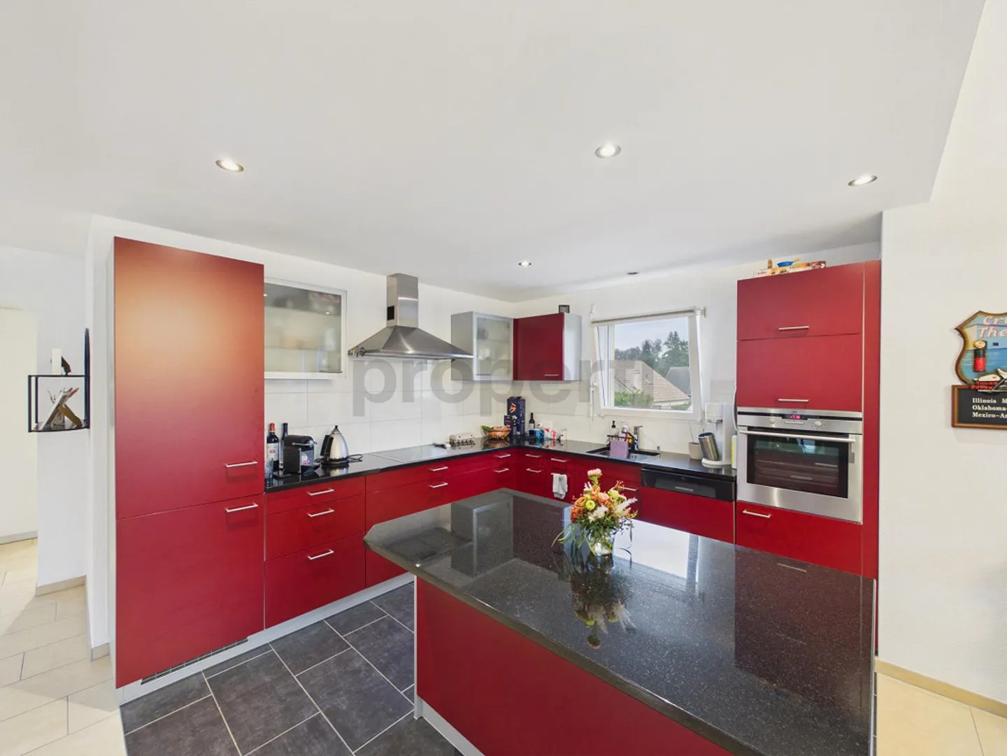 Charming Family Home with Garden - Photo 5 of 12