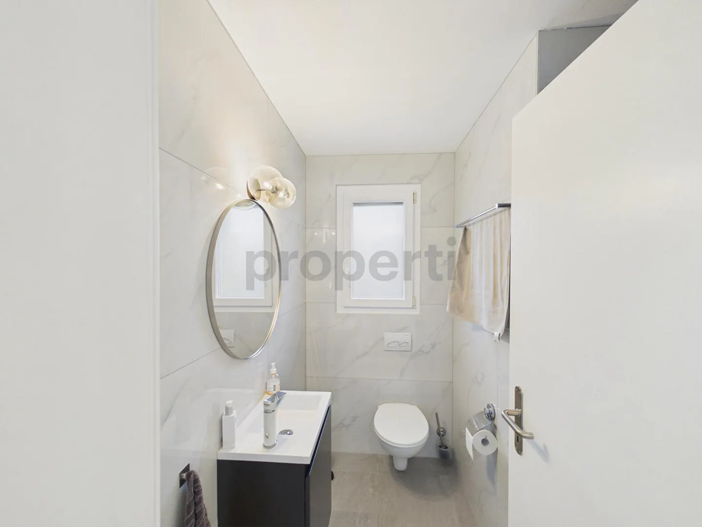 Charming Family Home with Garden - Photo 11 of 12