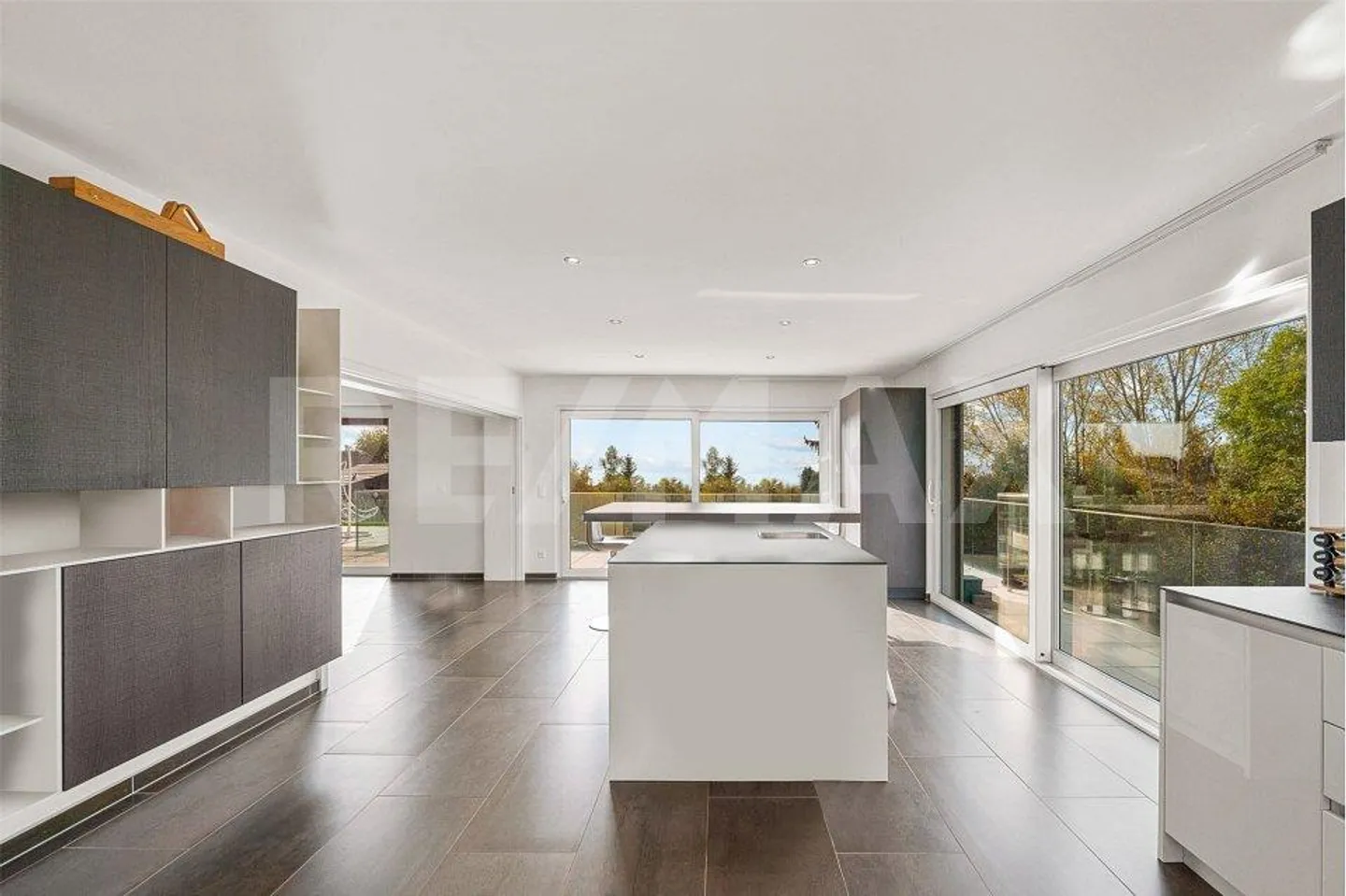 EPALINGES - High-end property with breathtaking views - Photo 9 of 13