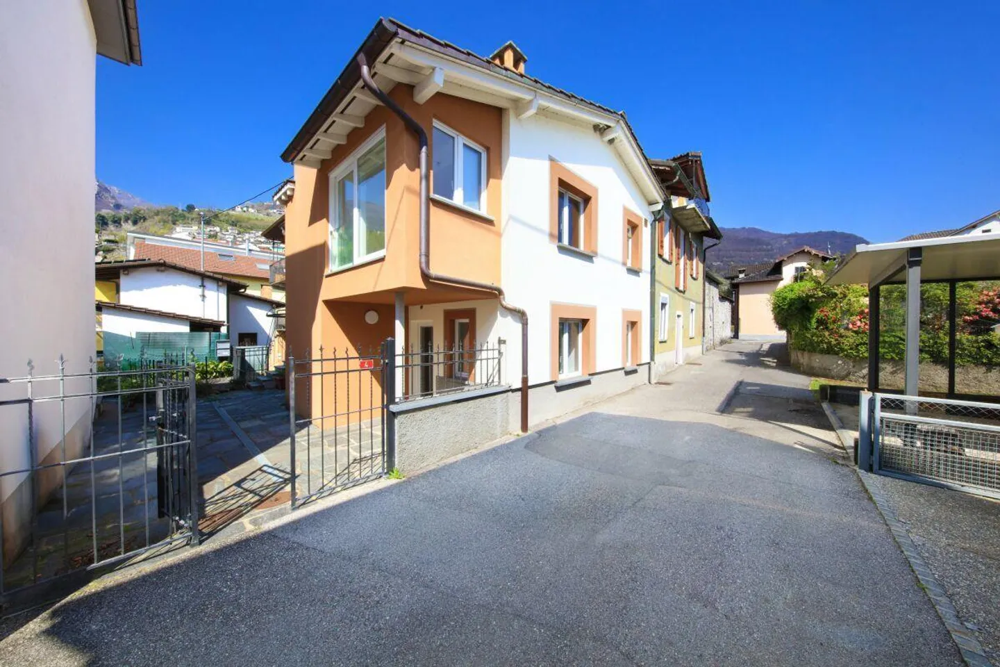 Charmantes Haus in Tenero - Foto 16 von 16