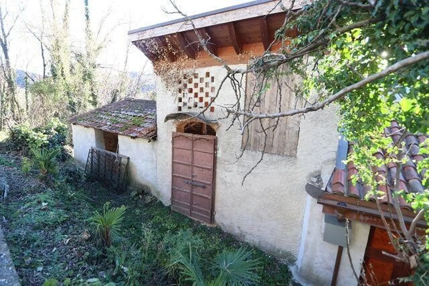 Progetto di ristrutturazione a Monteggio - Foto 2 di 13