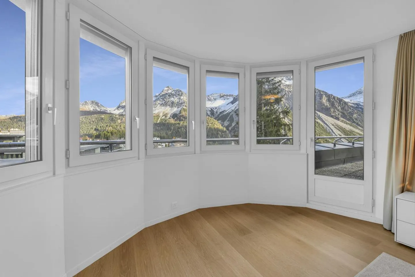 Alpine Rubin | GR - Photo 4 of 6
