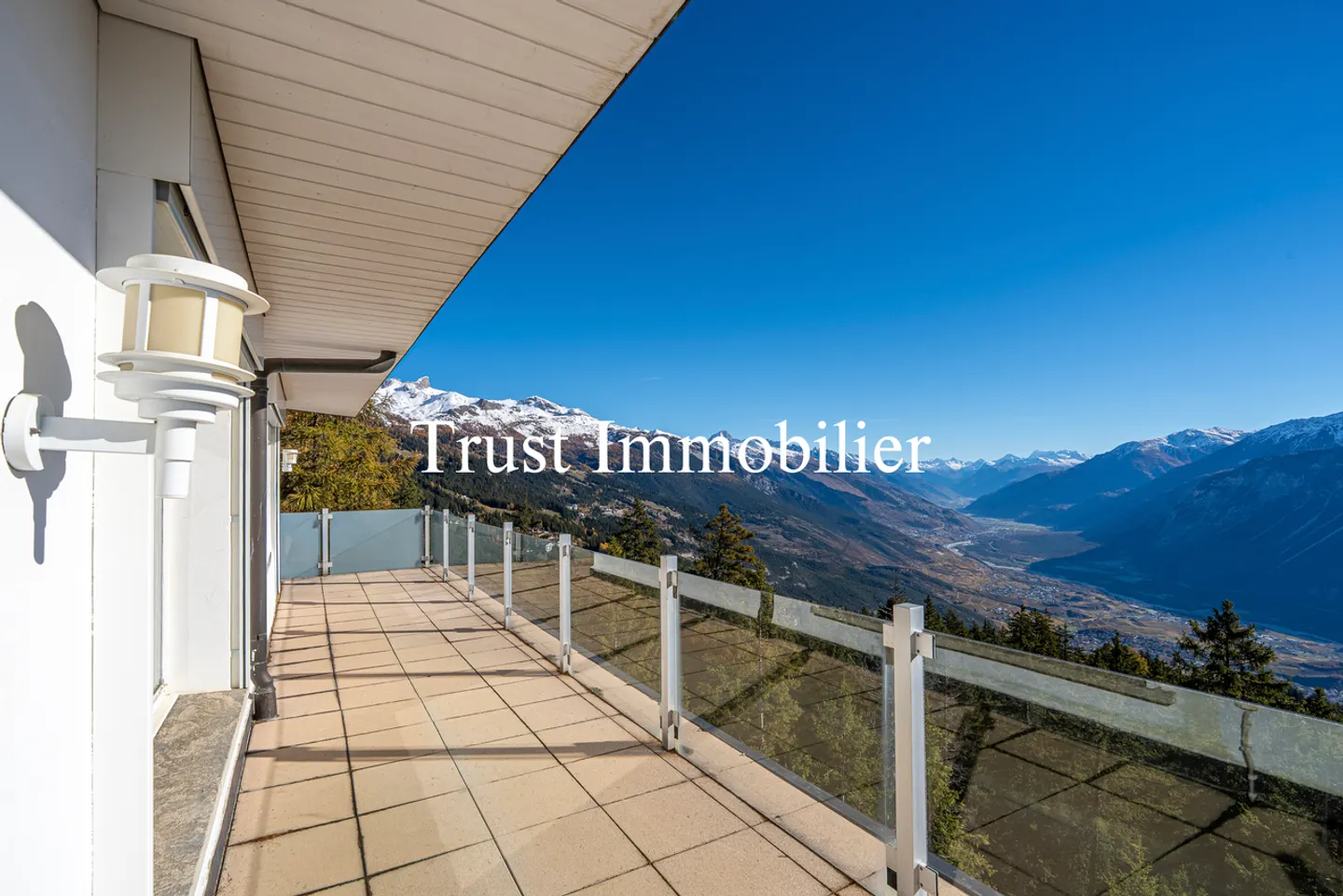 Atemberaubende Wohnung in Crans-Montana - Foto 30 von 32