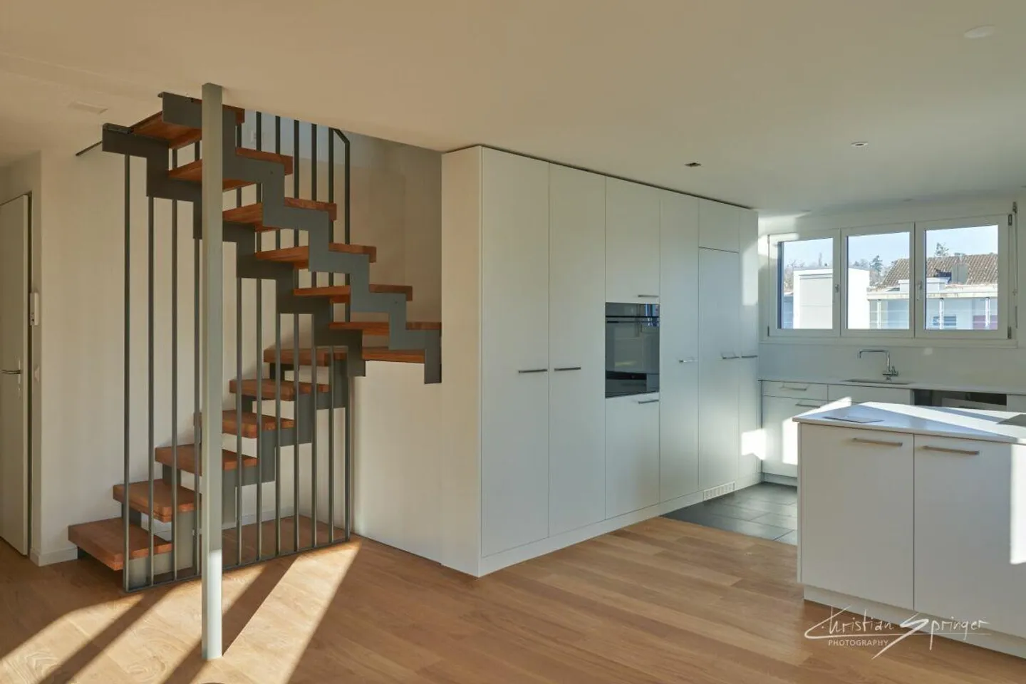 Appartamento attico/maisonette moderno di 6,5 stanze in posizione centrale... - Foto 1 di 11