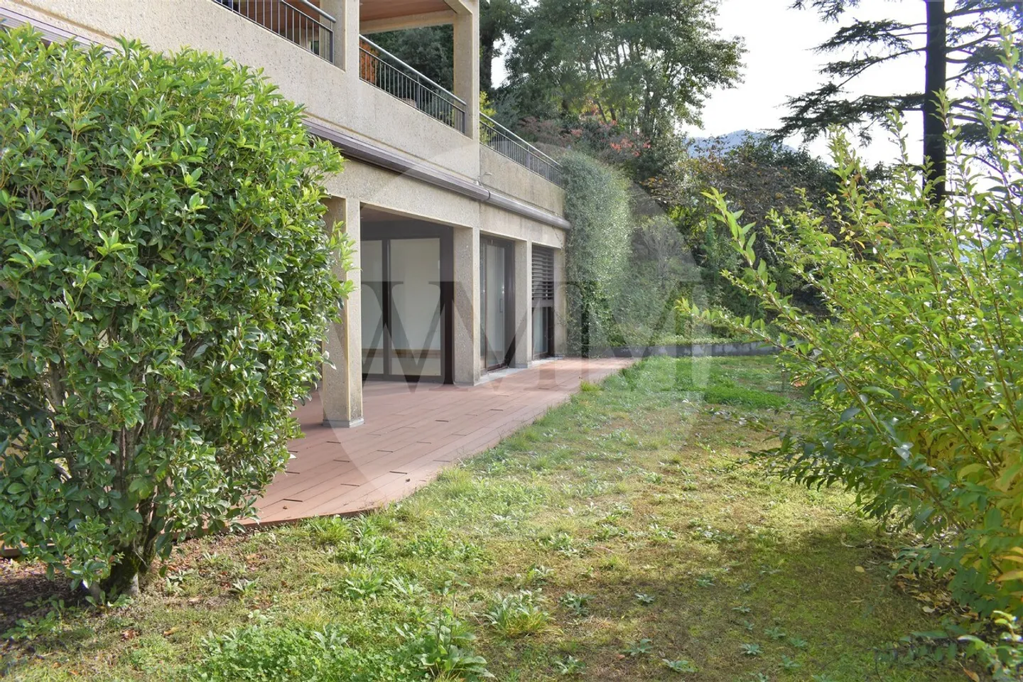 «GROSSE WOHNUNG MIT GARTEN UND SEEBLICK» - Foto 7 von 7