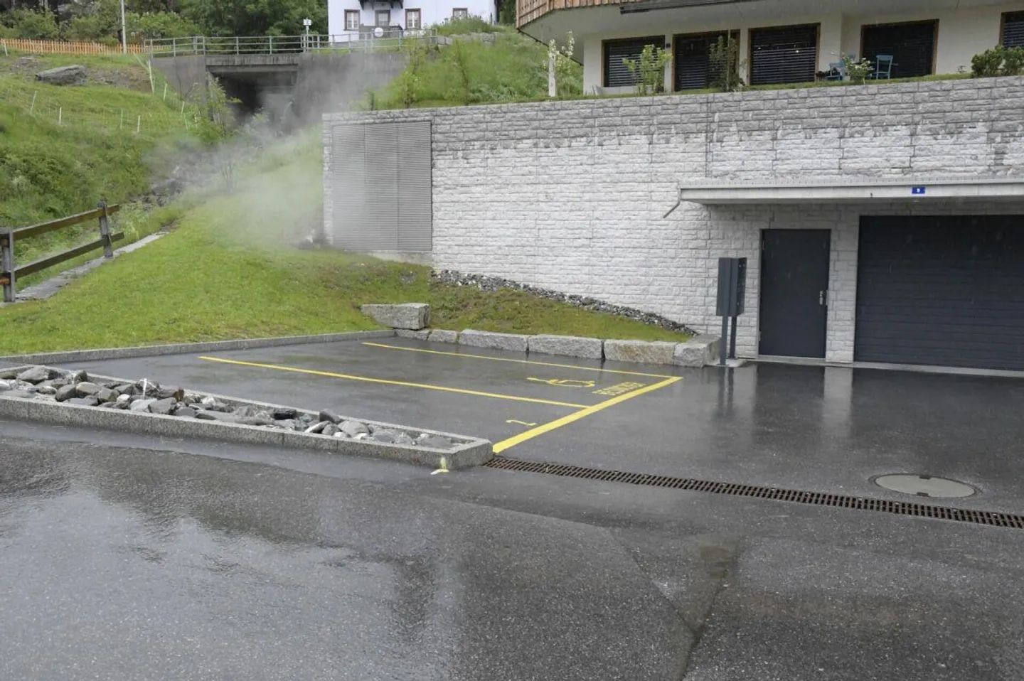 Espace de stationnement - Photo 5 sur 5