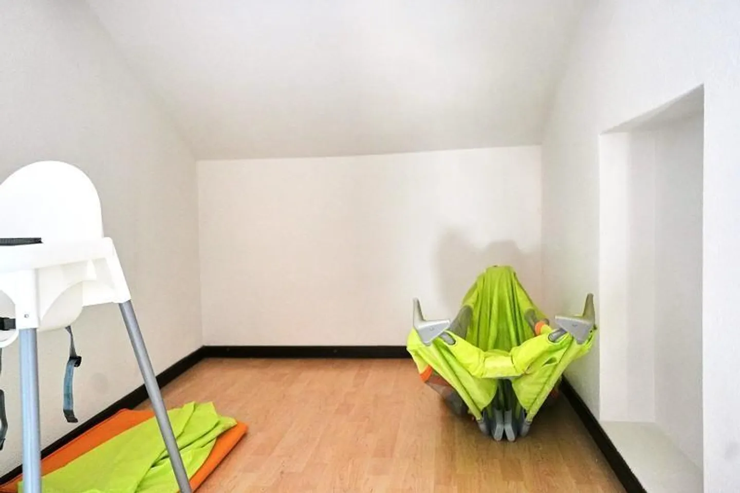 Maison de village de 5 pièces dans un emplacement très calme et ensoleillé - Photo 21 sur 27