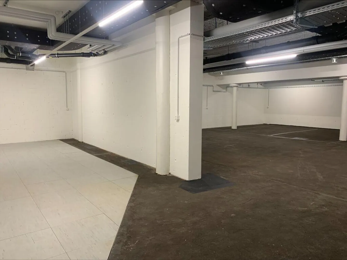 Large Storage Room Near Goldbrunnenplatz - Photo 4 of 4