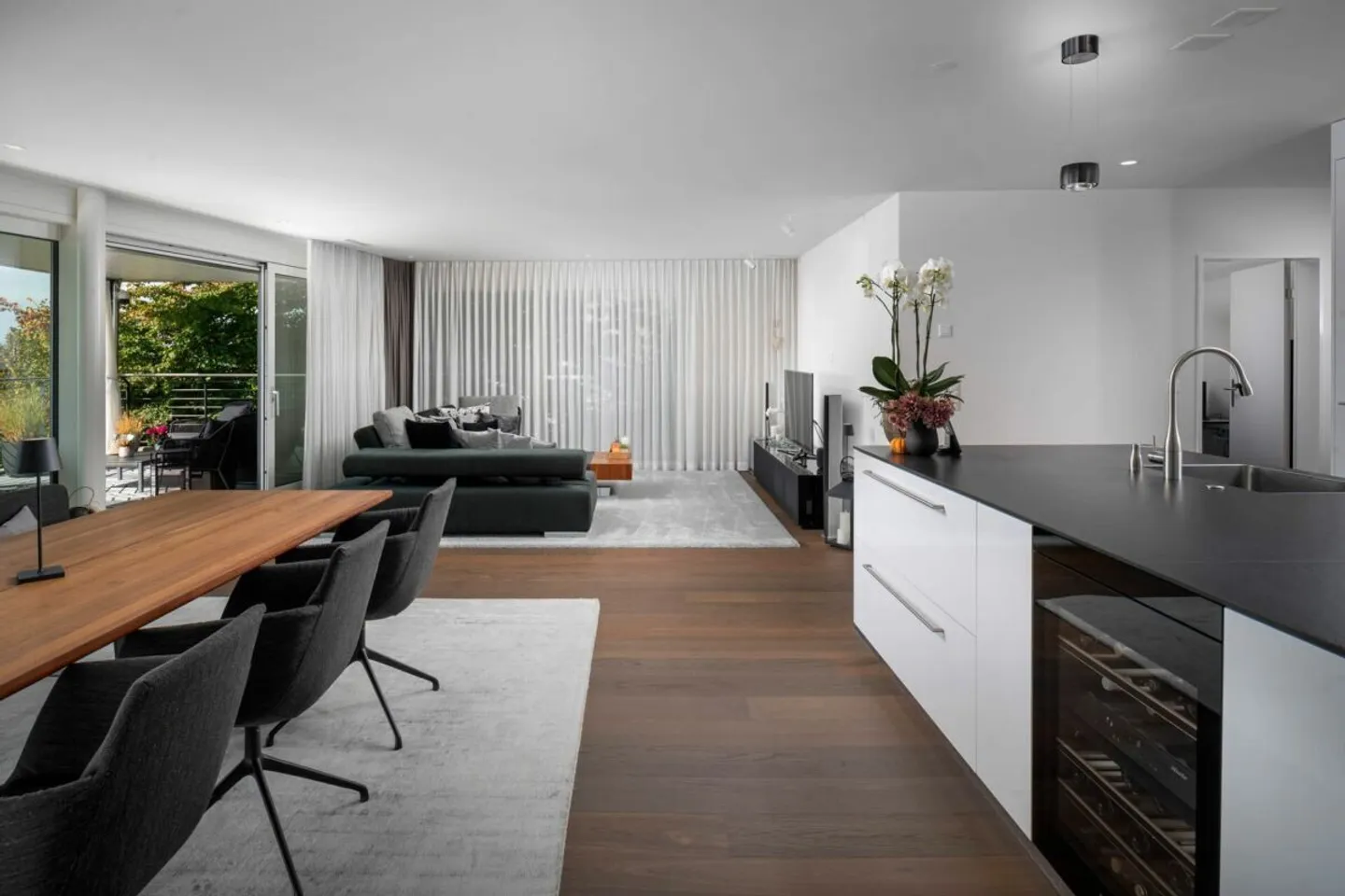 Spazio per alte pretese: Appartamento con terrazza nel quartiere Leisihalden - Foto 4 di 14