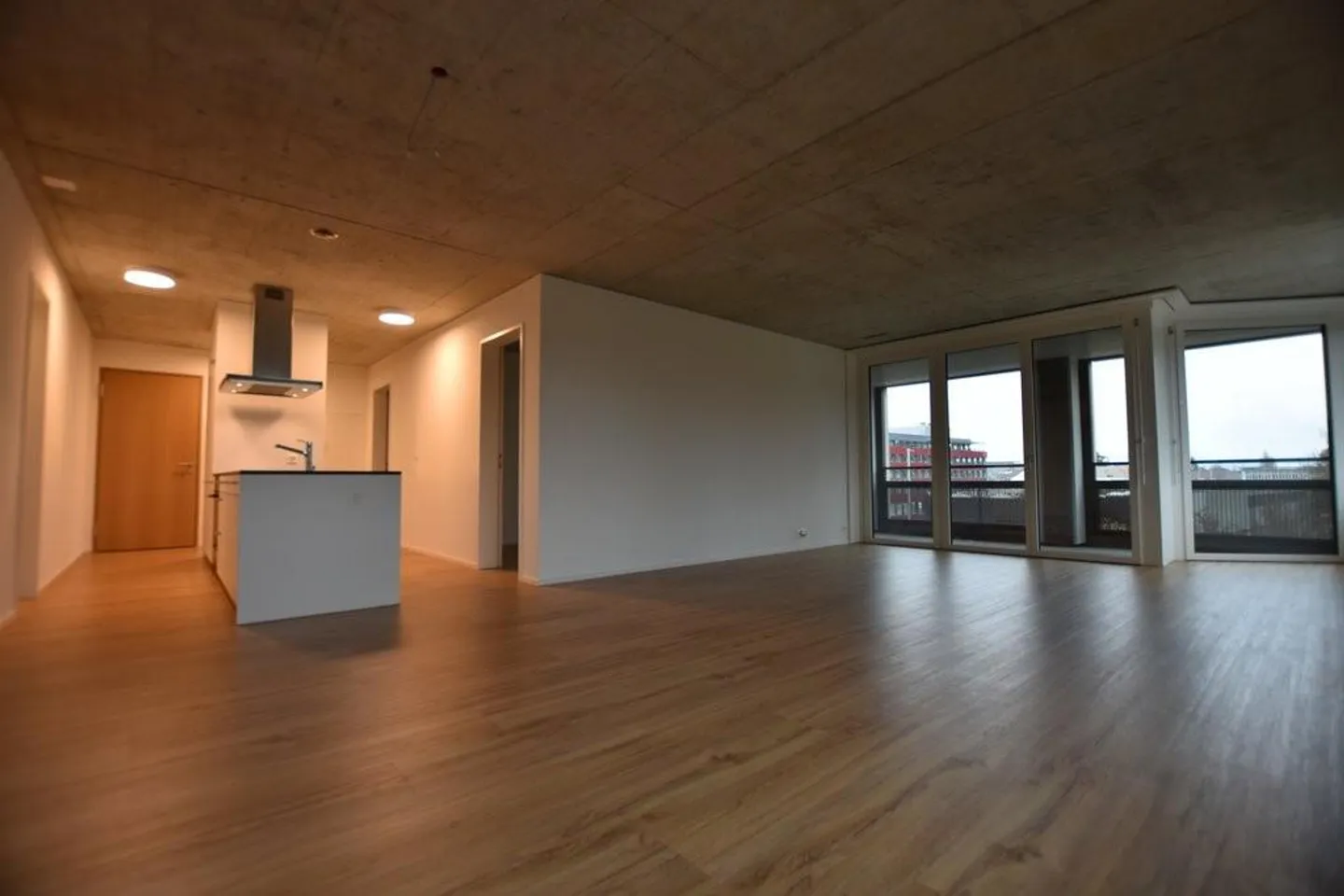 Grosszügige und zentrale 4.5-Zimmerwohnung im Herzen von Bern-Bümpliz - Photo 7 of 11
