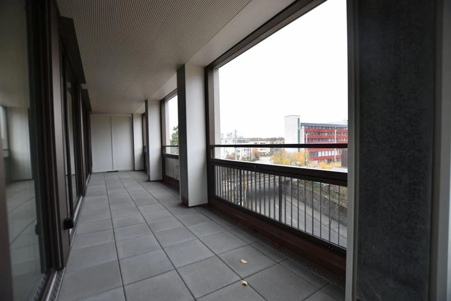 Grosszügige und zentrale 4.5-Zimmerwohnung im Herzen von Bern-Bümpliz - Photo 9 of 11