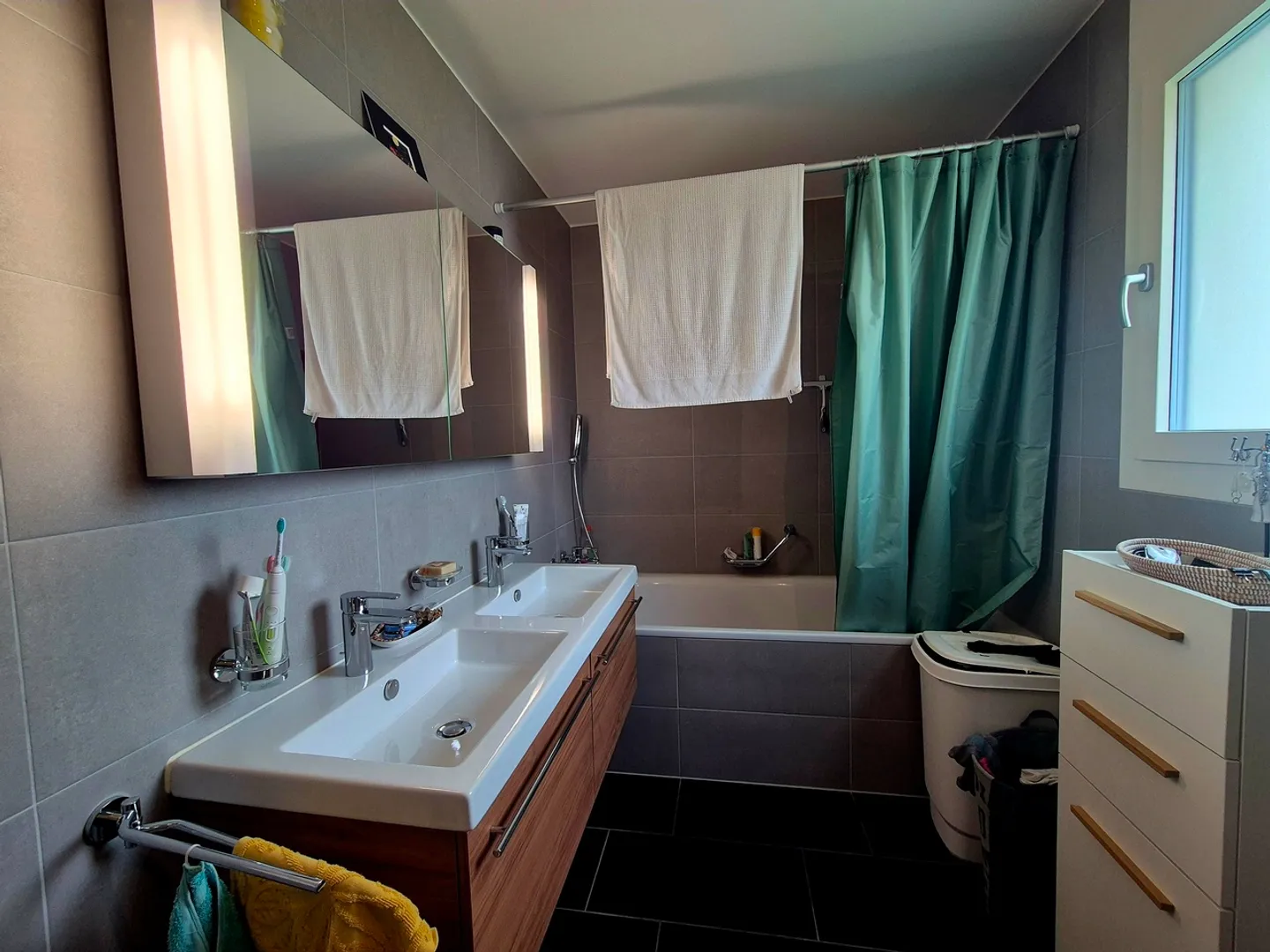 BULLE - Appartement 3,5 pièces au centre-ville avec raccordement pour machine à laver - Photo 8 sur 10