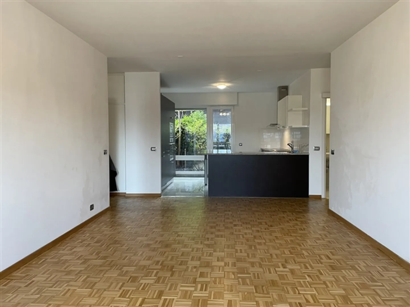 3 CHAMBRES AVEC VUE et petite TERRASSE/JARDIN - Photo 4 sur 11