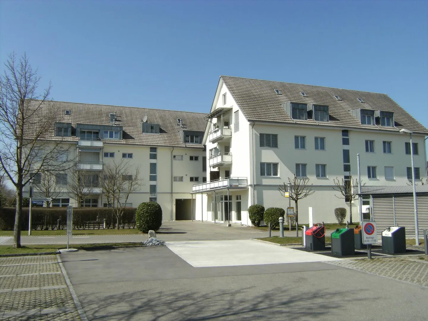 4.5 Room Apartment - Photo 1 of 9