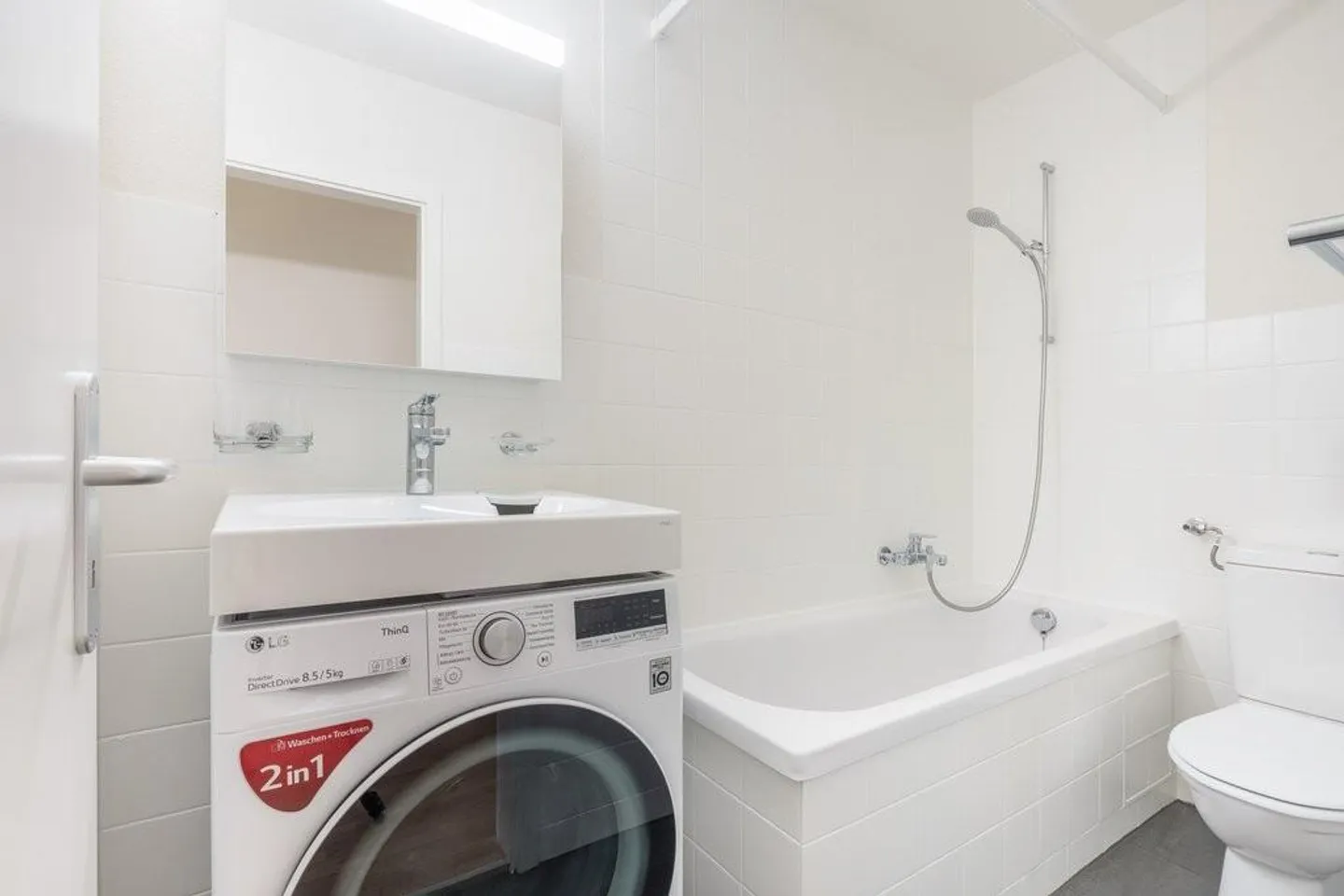 Appartement 3.0 pièces avec lave-linge-sèche-linge - Photo 4 sur 9