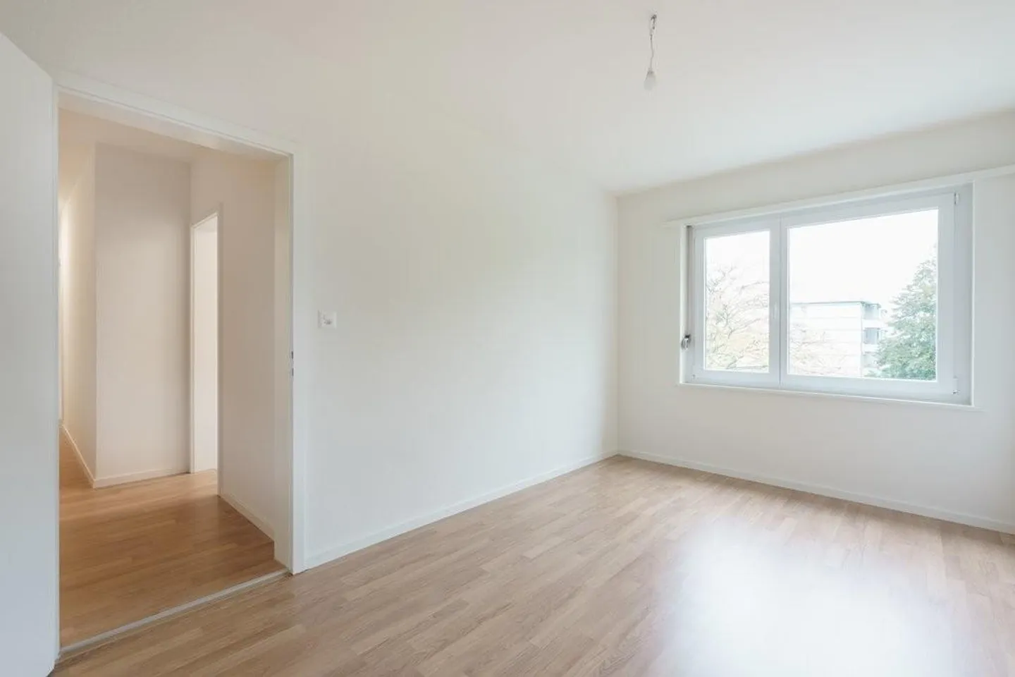 Appartement 3.0 pièces avec lave-linge-sèche-linge - Photo 7 sur 9