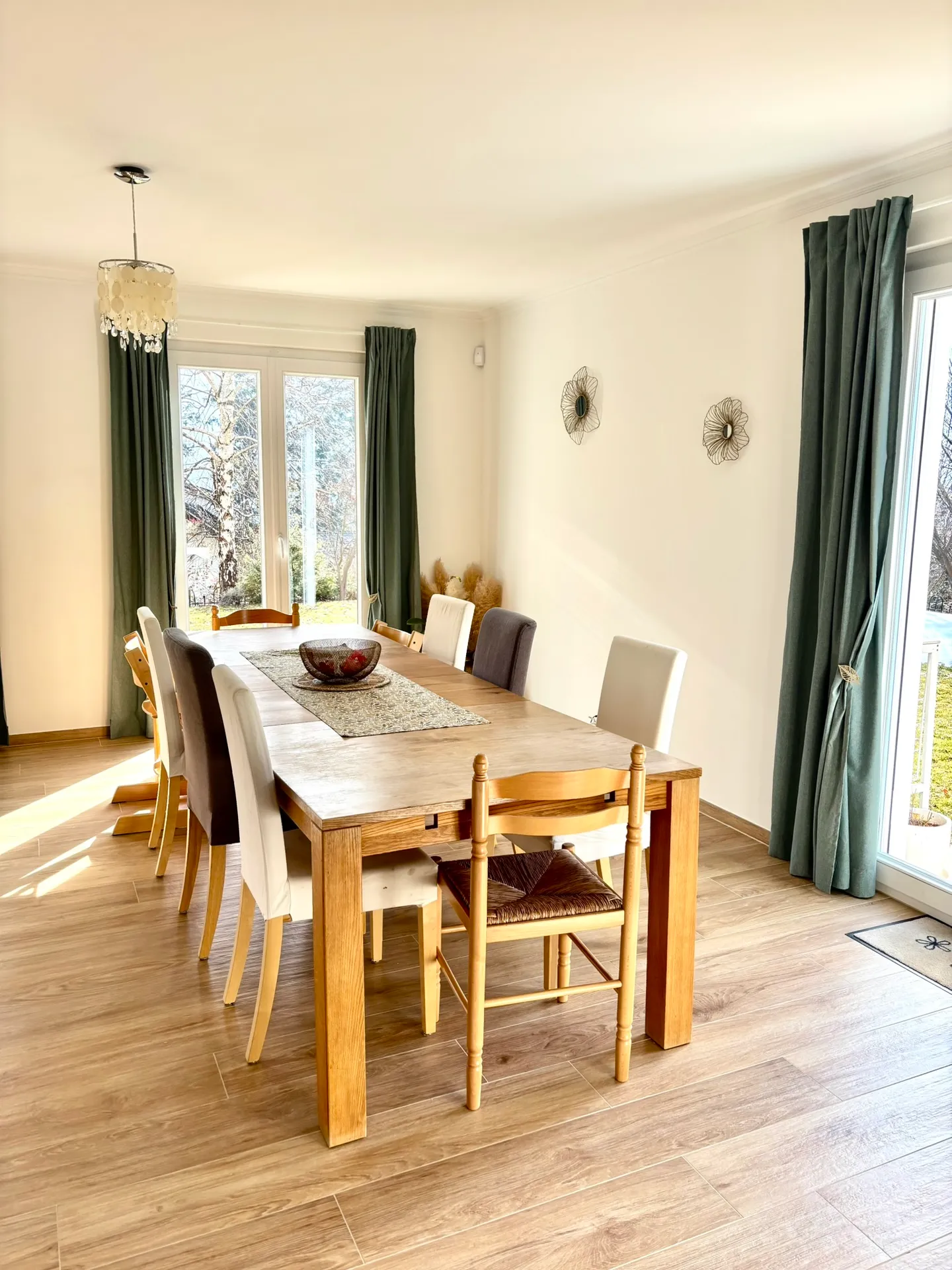 Luxury Villa with Mountain View - Photo 6 of 20