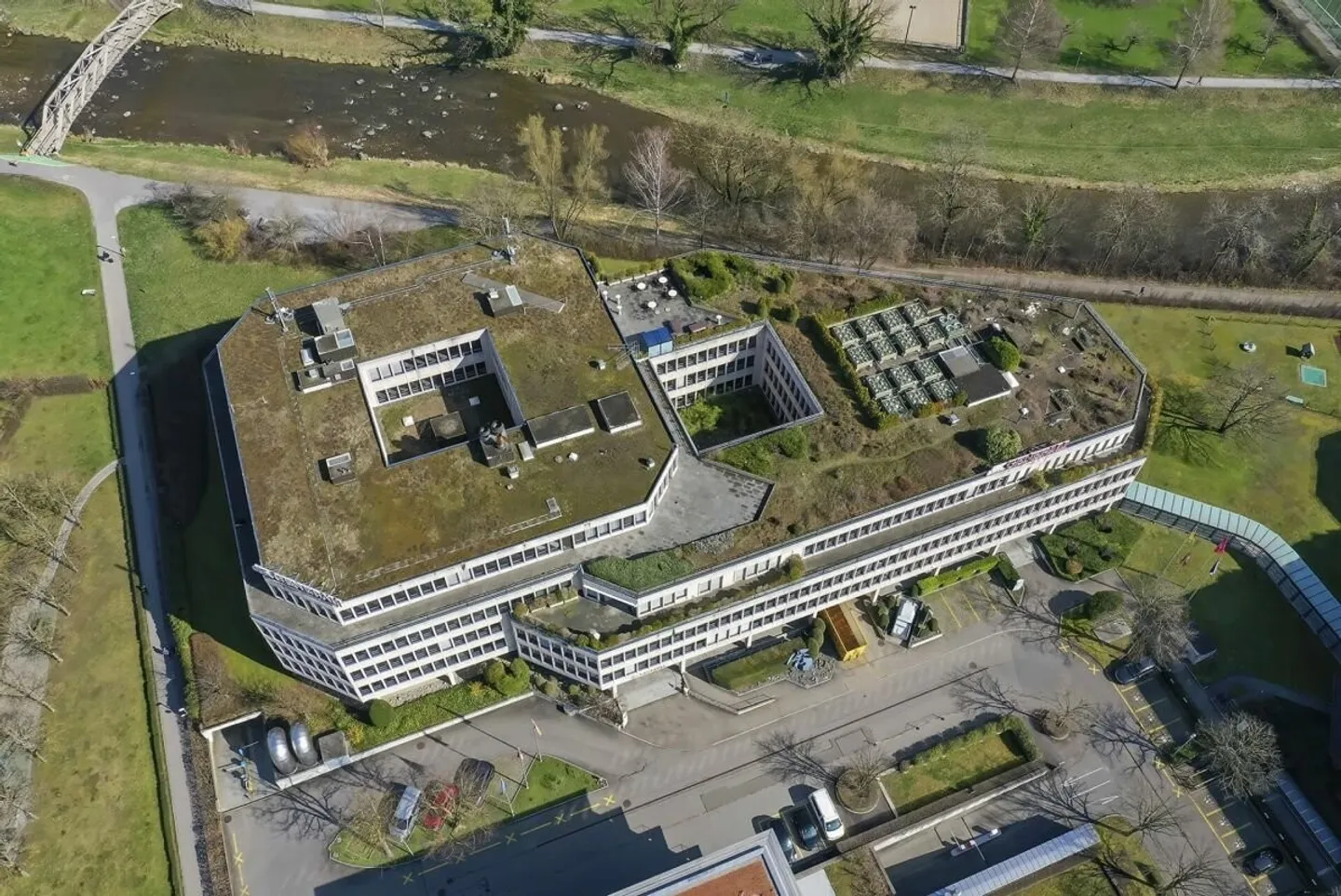 Do you already know SOO!? Office spaces from 400m² - Photo 1 of 8