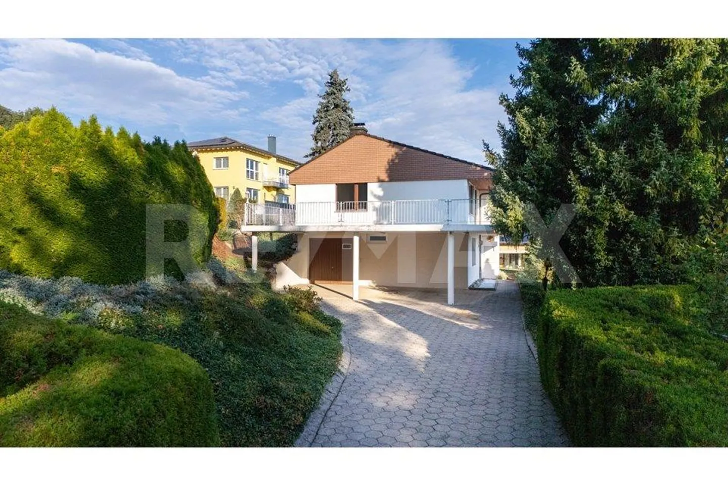 Detached 6½-room single-family house with a view of Lake Baldegg - Photo 3 of 13