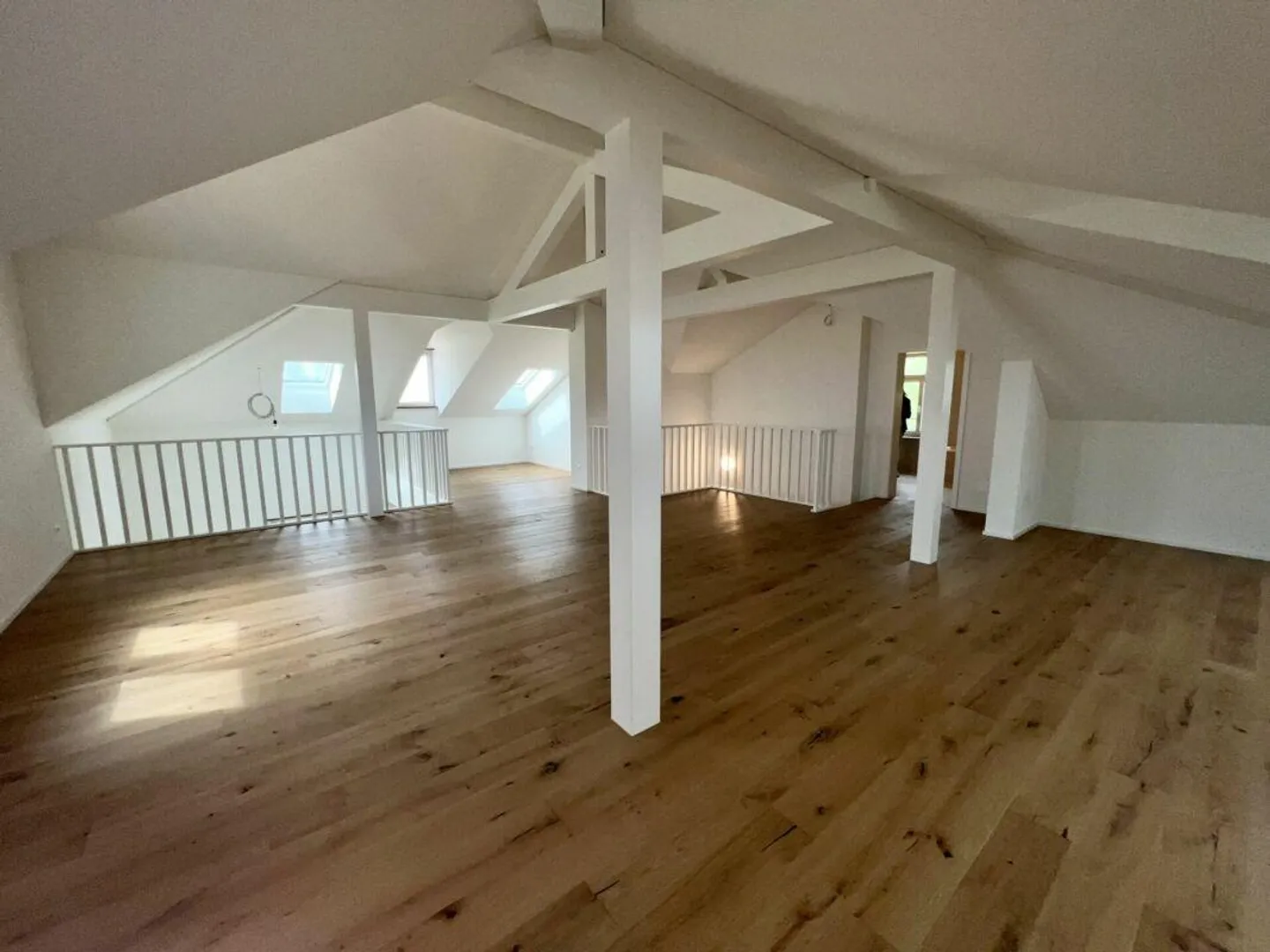 Calm, Green & Panoramic View - 5-Room Maisonette Apartment in a Special ... - Photo 2 of 11