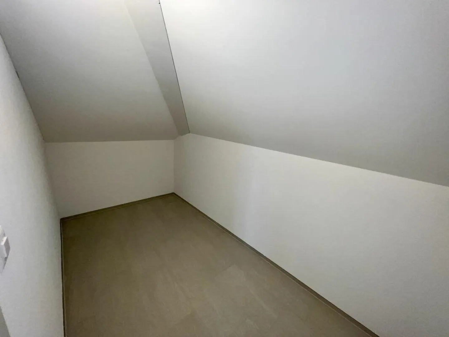 Calm, Green & Panoramic View - 5-Room Maisonette Apartment in a Special ... - Photo 9 of 11