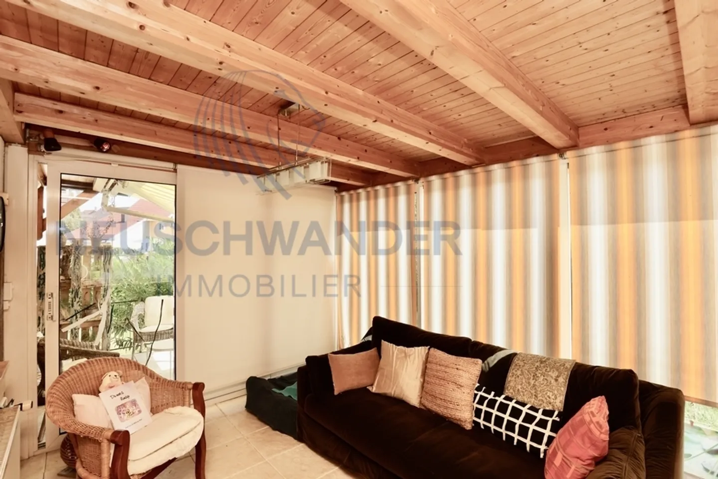Close to nature large family house with two apartments - Photo 12 of 20