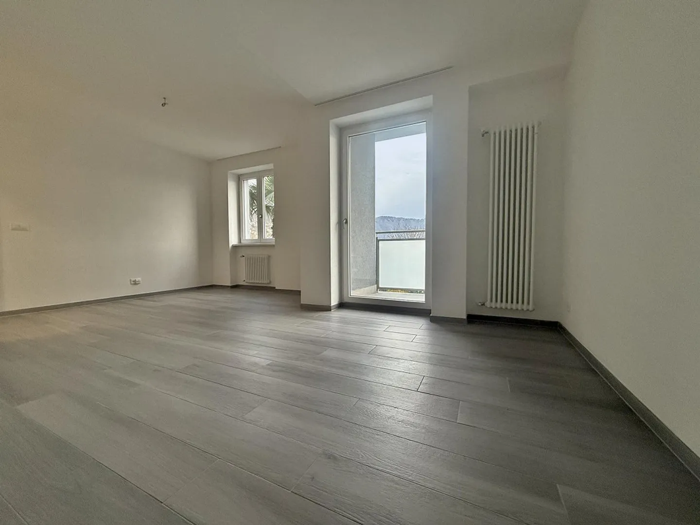 Modernes 3.5-Zimmer-Apartment in Vacallo - Foto 3 von 8