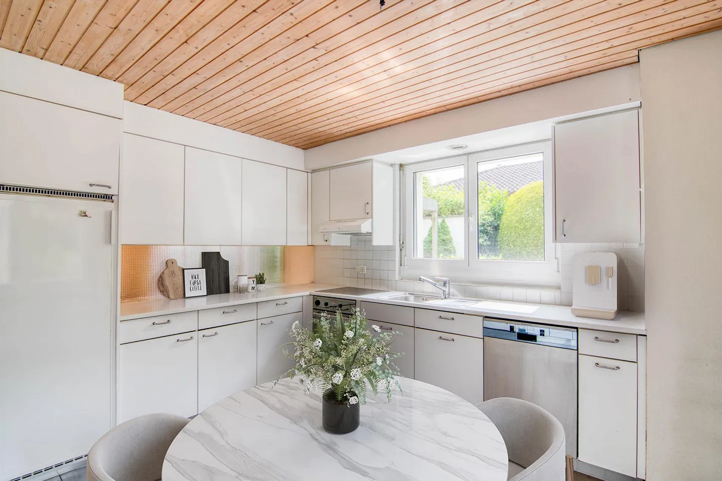 Maison individuelle de 6,5 pièces située au calme à Meikirch - Photo 7 sur 30