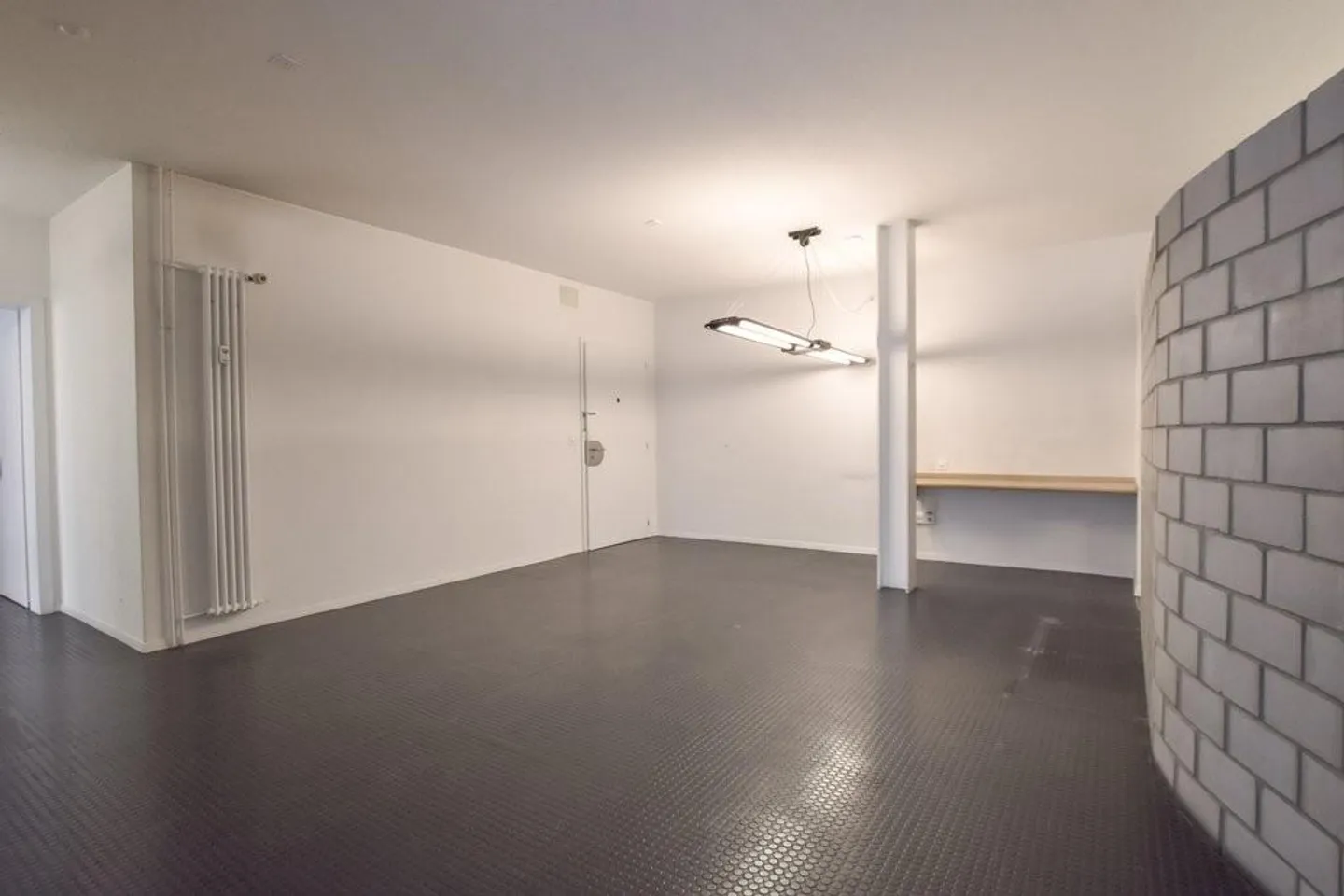 Attractive commercial space in a central location in Bern - Photo 2 of 9