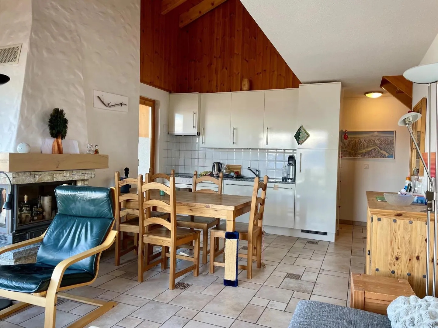 Stunning Duplex Apartment with Views - Photo 2 of 13