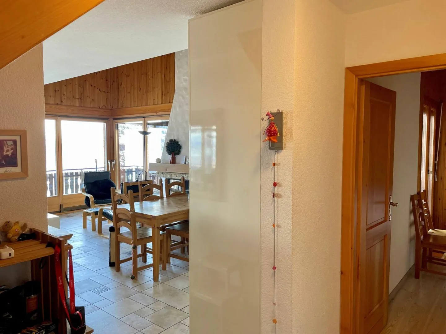 Stunning Duplex Apartment with Views - Photo 4 of 13