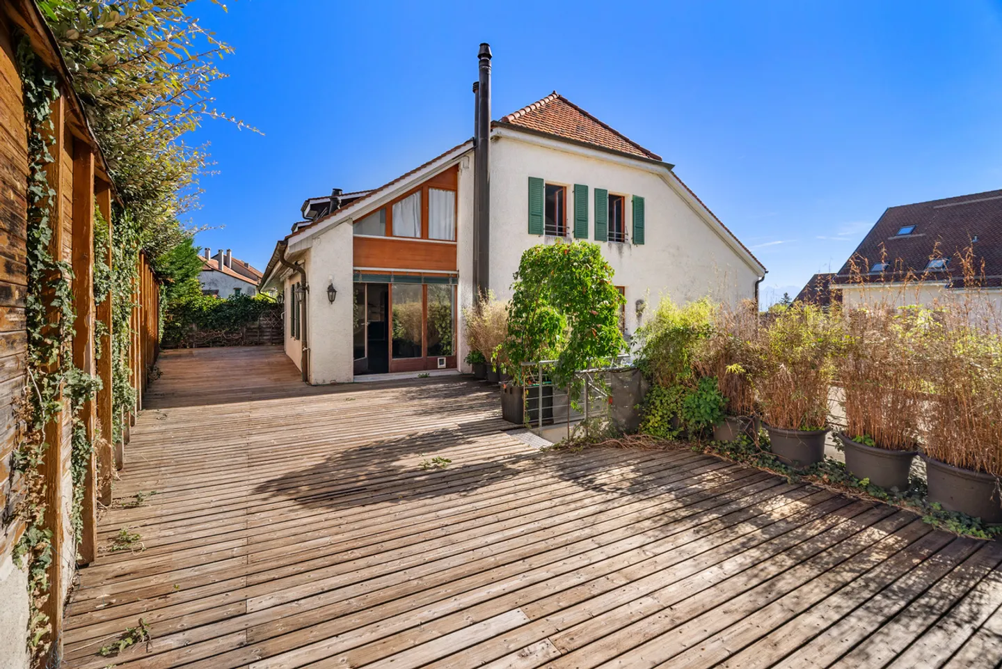 Spacious duplex apartment in a charming village house - Photo 1 of 7