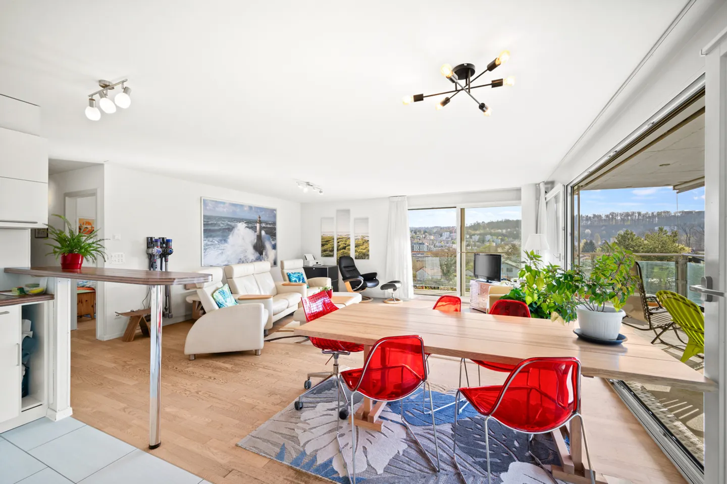 Beautiful opportunity in the heart of the Vaud capital - Photo 4 of 13