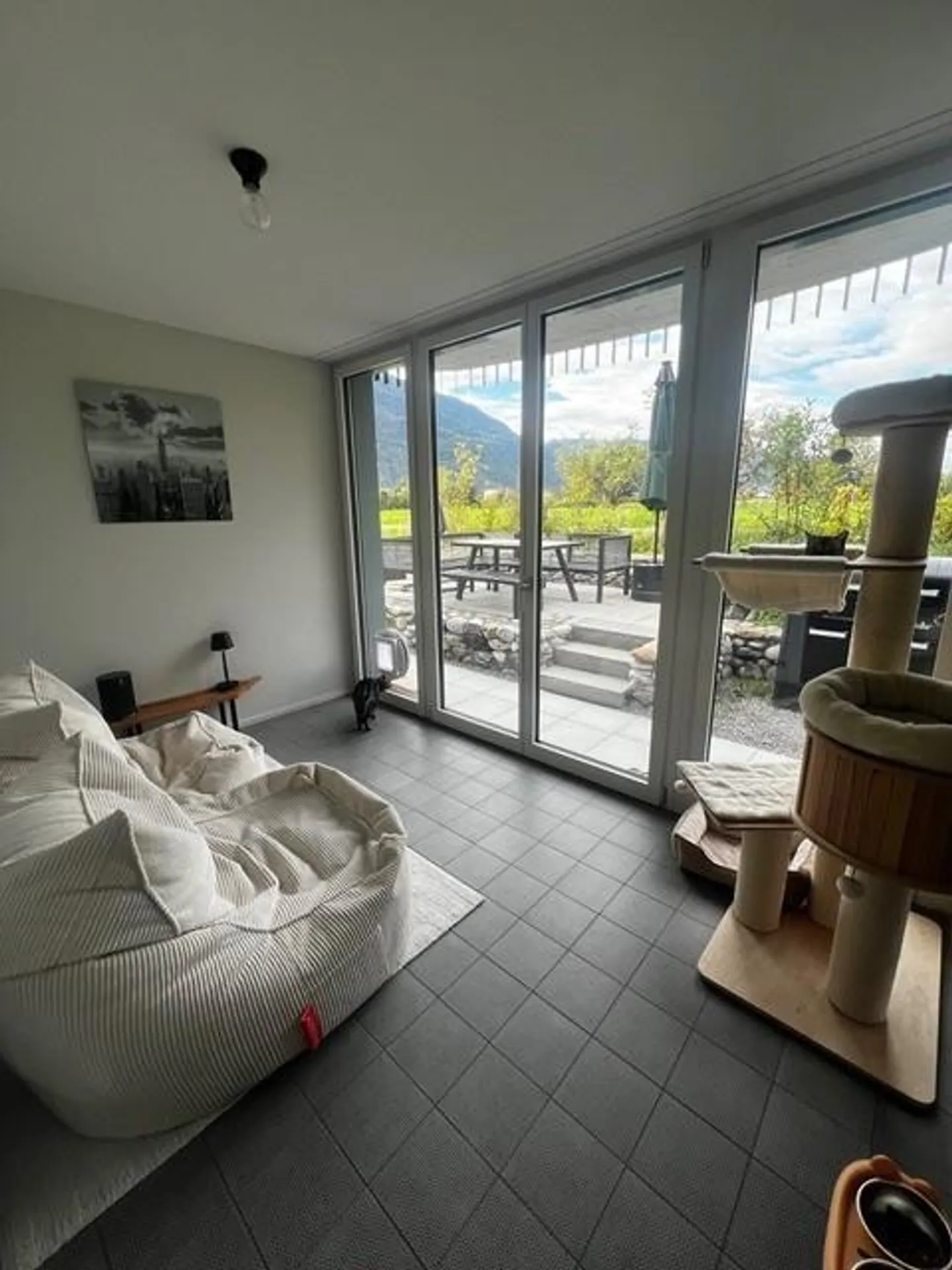 Modern Ground Floor Apartment in Nature-Friendly Location - Photo 7 of 8