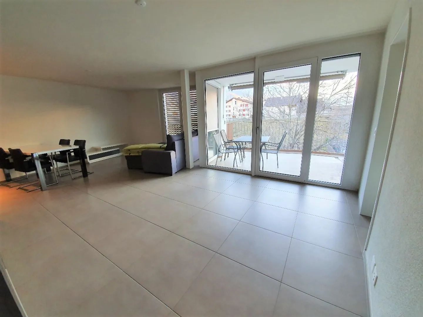 Modern 2.5-room apartment - Photo 3 of 9