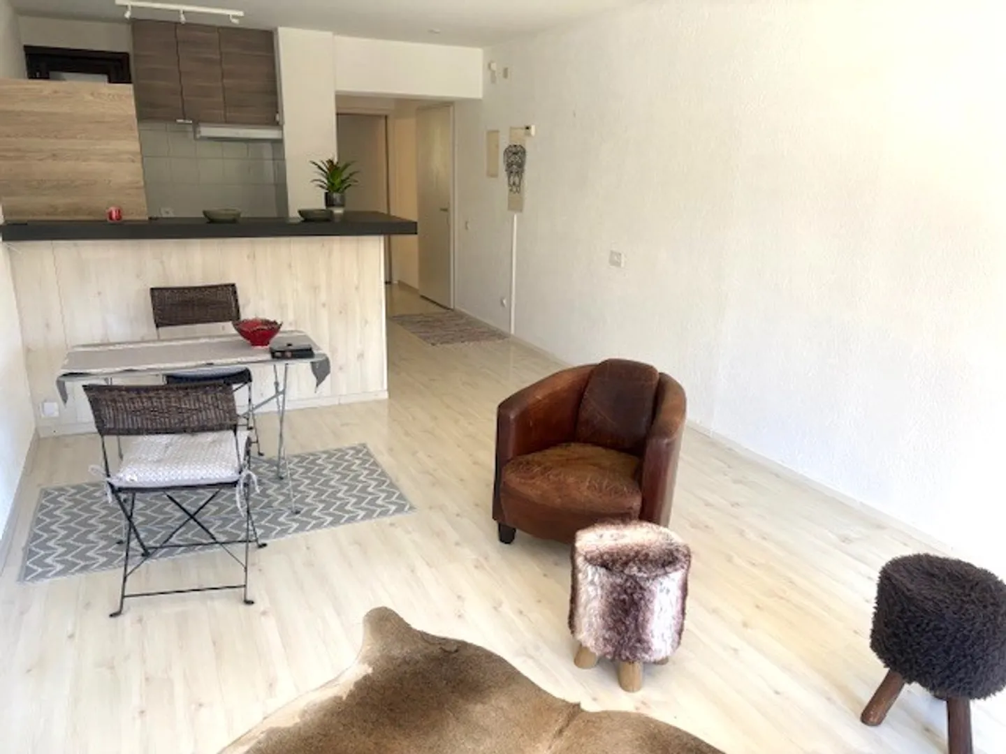 Charming apartment with 2.5 rooms and balcony in St-Cergue - Photo 4 of 9