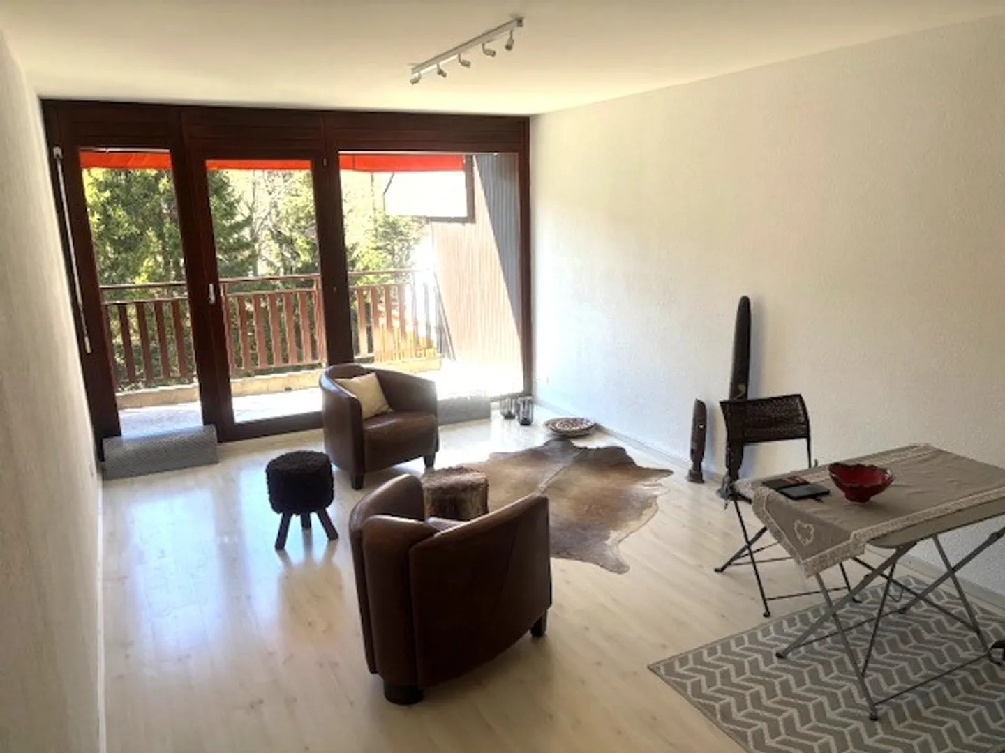 Charming apartment with 2.5 rooms and balcony in St-Cergue - Photo 5 of 9