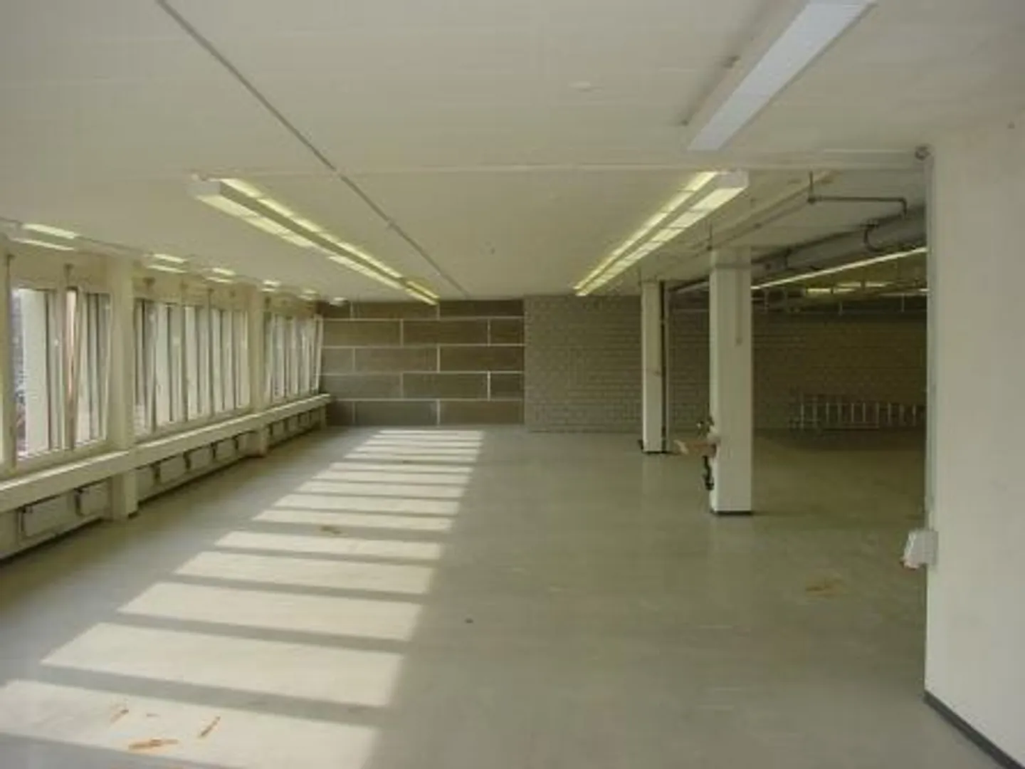 Vielseitige Gewerbefläche - Foto 3 von 5