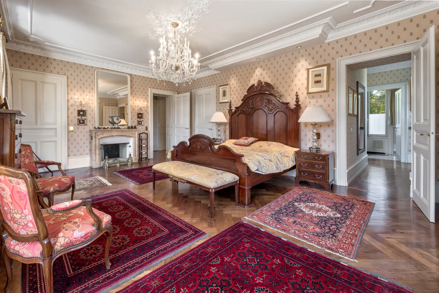 Außergewöhnliches Château aus dem 19. Jahrhundert und 9,5 Hektar Anwesen - Foto 14 von 22