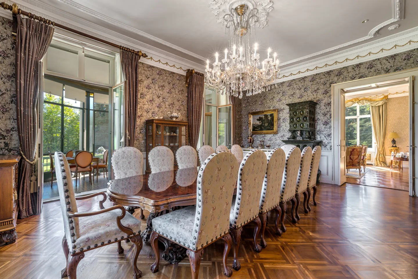 Außergewöhnliches Château aus dem 19. Jahrhundert und 9,5 Hektar Anwesen - Foto 8 von 22