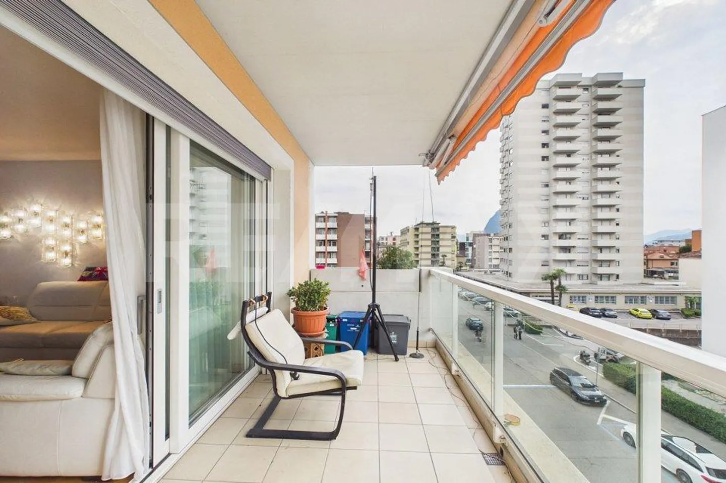 Bright Apartment in Viganello - Photo 3 of 13