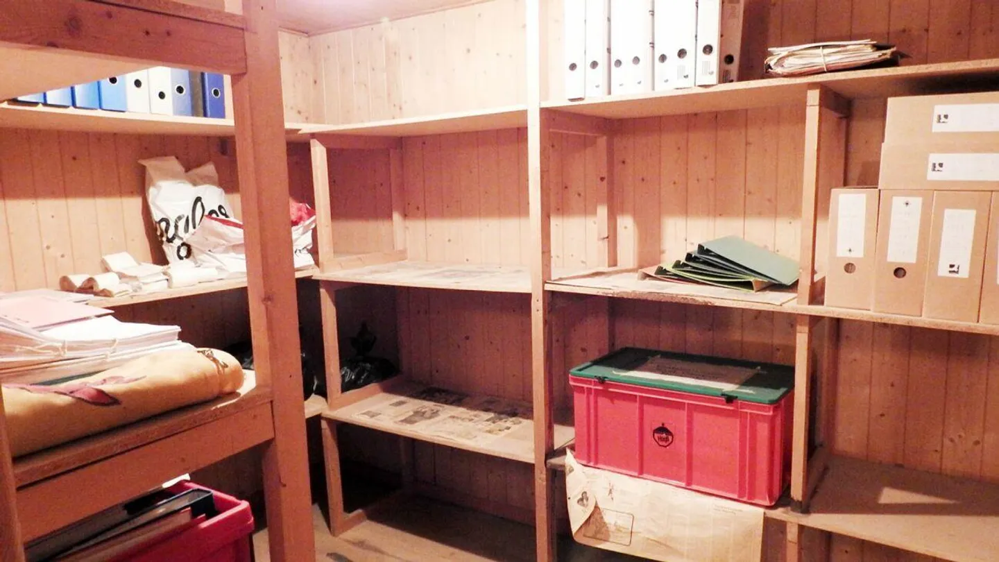 Restaurant Central with Apartment and Garage - Photo 24 of 30