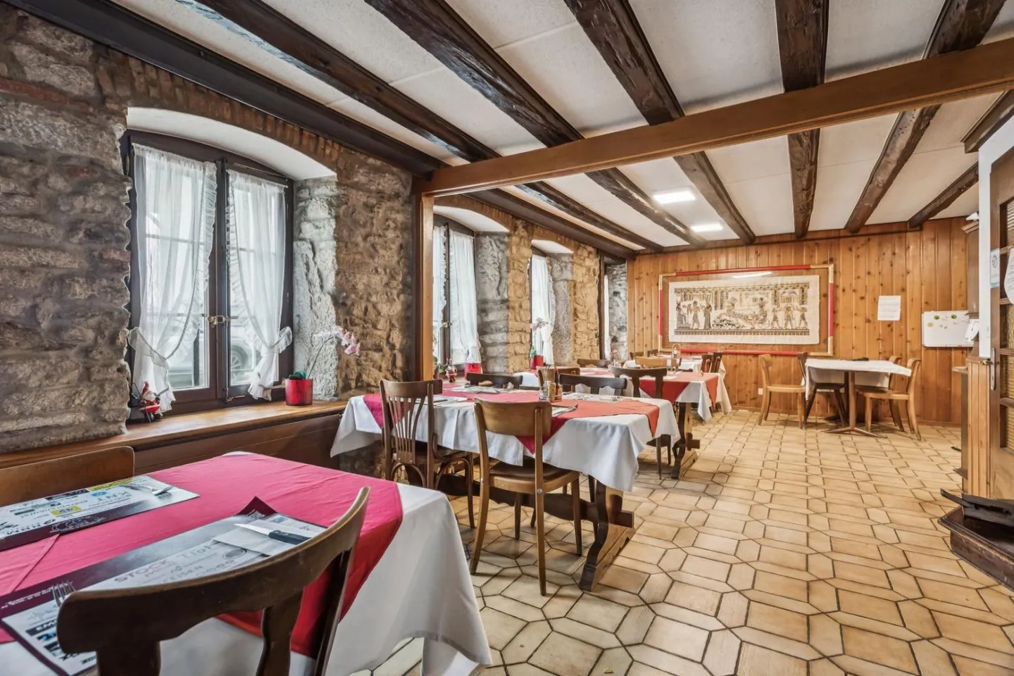 Edificio a uso misto con ristorante e potenziale di espansione - Foto 12 di 13