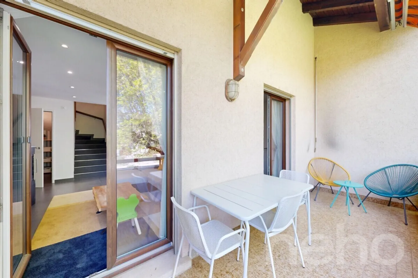 Duplex attico ristrutturato in Terre Sainte con volumi generosi - Foto 8 di 12