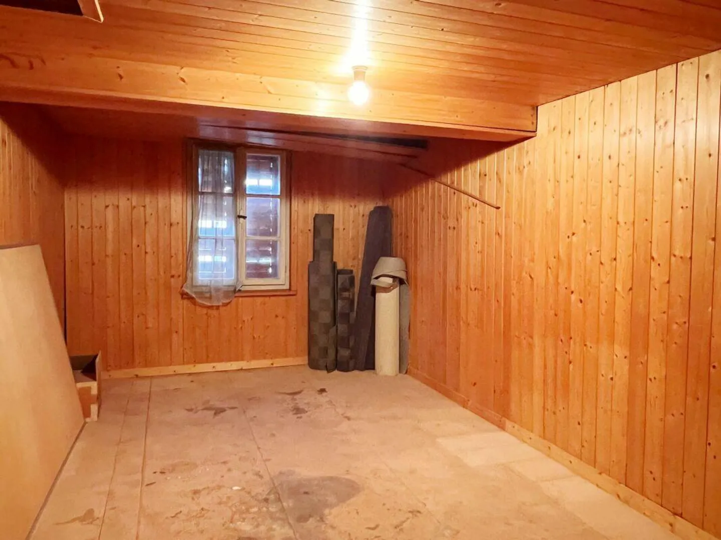 Restaurant Central with Apartment and Garage - Photo 26 of 30